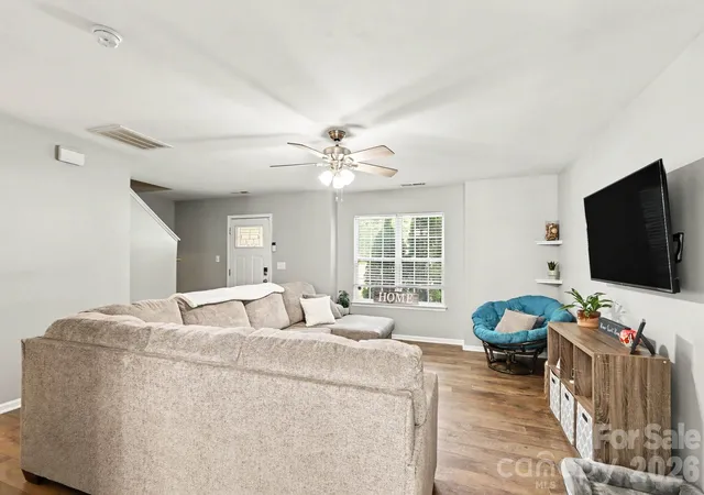 Photo 3 of Single family home for sale at 4732 Grasset Ave, Charlotte, NC 28269 | MLS# 4414728 | Listing updated on 2026-08-29