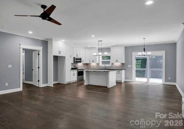 Photo 3 of Single family home for sale at 216 Paradise Dr, Belmont, NC 28012 | MLS# 4414732 | Listing updated on 2026-09-29