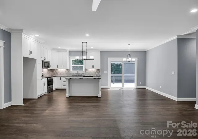 Photo 4 of Single family home for sale at 216 Paradise Dr, Belmont, NC 28012 | MLS# 4414732 | Listing updated on 2026-09-29