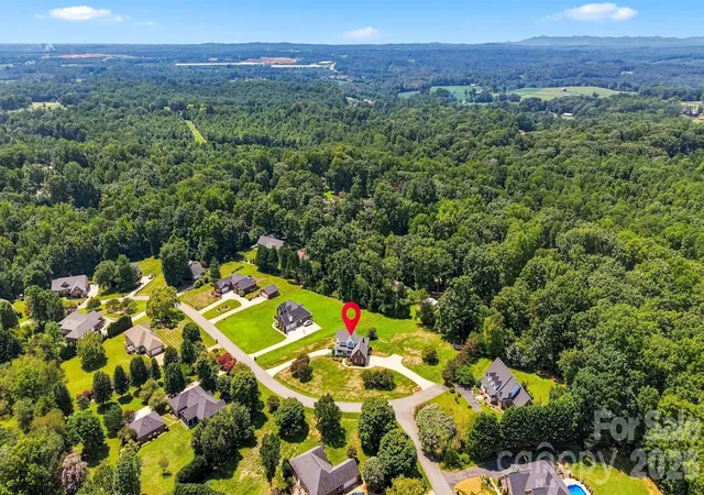 48th image of 1338 Willow Creek Dr, Newton, NC 28658 | MLS# 4414738