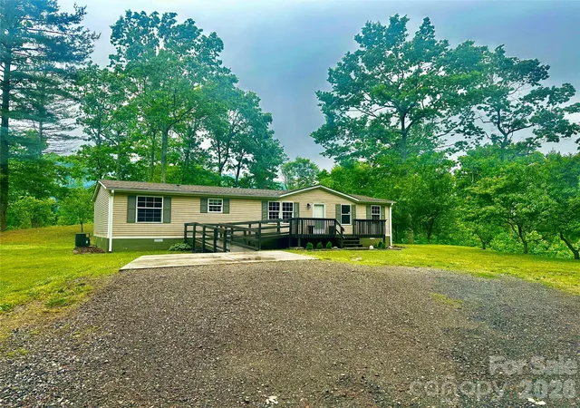 2nd image of 105 Satinwood Dr, Burnsville, NC 28714 | MLS# 4414745