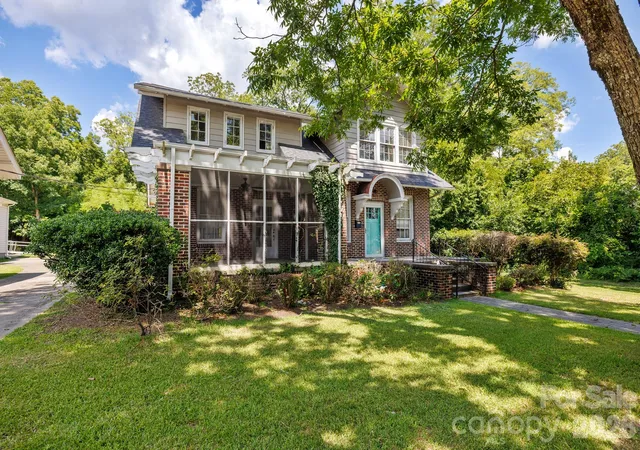 Photo 1 of Single family home for sale at 157 Walnut St, Chester, SC 29706 | MLS# 4414752 | Listing updated on 2026-10-22