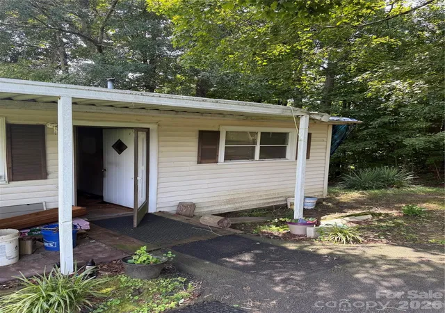 1st image of 1150 Hardin Rd, Dallas, NC 28034 | MLS# 4414763