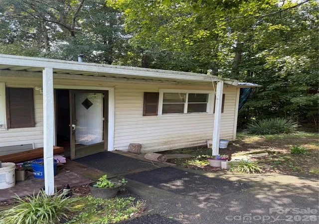 2nd image of 1150 Hardin Rd, Dallas, NC 28034 | MLS# 4414763