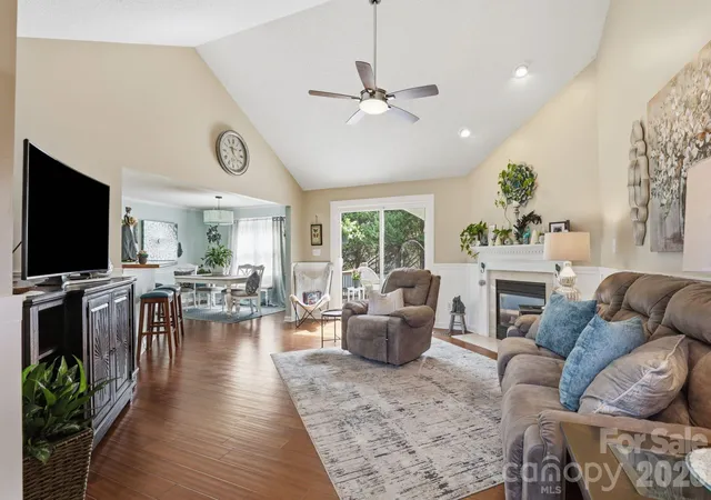 3rd image of 2918 24Th Street Dr Ne, Hickory, NC 28601 | MLS# 4414782