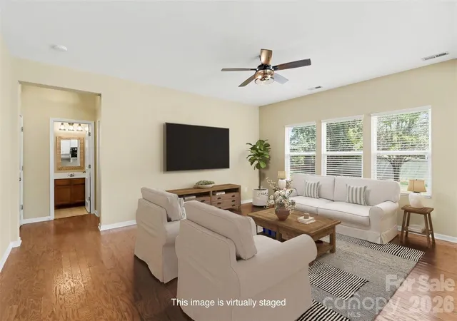 4th image of 6814 Barefoot Forest Dr, Charlotte, NC 28269 | MLS# 4414798