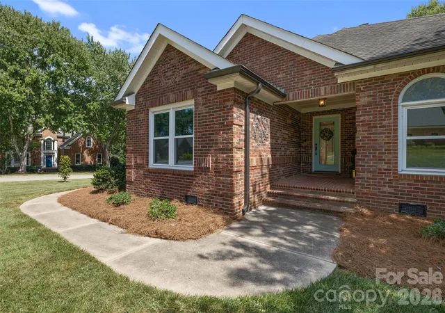 2nd image of 412 Shadydale Ct, Fort Mill, SC 29708 | MLS# 4414799