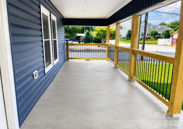 34th image of 200 E White St, Morganton, NC 28655 | MLS# 4414801