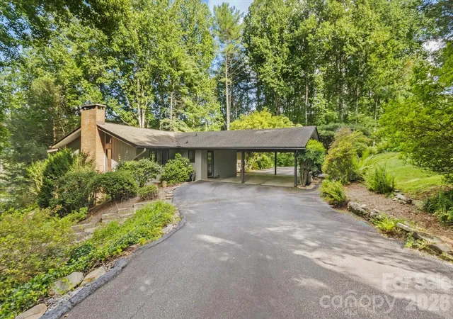 Photo 2 of Single family home for sale at 651 Glen Cannon Dr, Pisgah Forest, NC 28768 | MLS# 4414802 | Listing updated on 2026-08-22