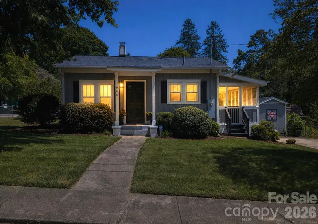 Photo 2 of Single family home for sale at 206 Kerlee Heights Rd, Black Mountain, NC 28711 | MLS# 4414870 | Listing updated on 2026-08-28