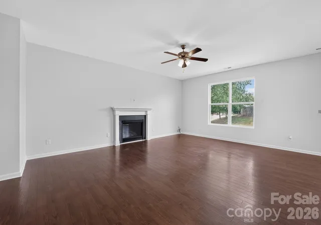 Photo 3 of Single family home for sale at 2003 Verde Crk Rd, Charlotte, NC 28214 | MLS# 4414903 | Listing updated on 2026-08-18