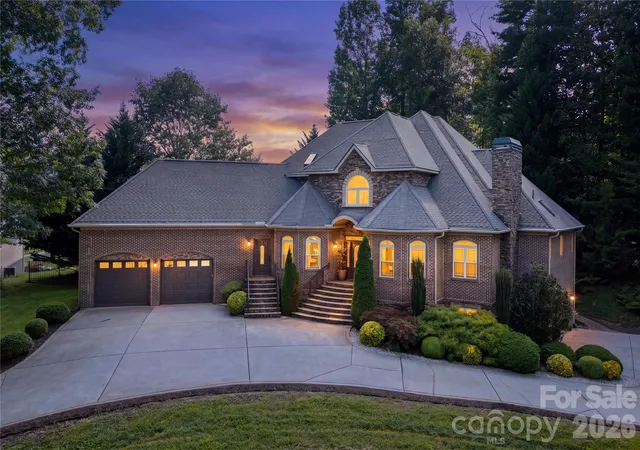 Photo 2 of Single family home for sale at 38 Cane Brook Dr, Leicester, NC 28748 | MLS# 4414909 | Listing updated on 2026-08-27