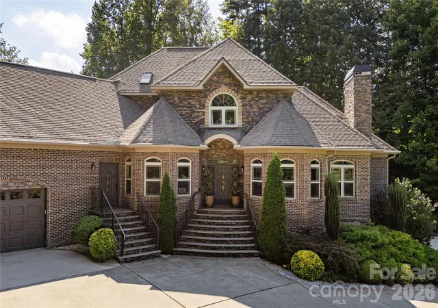 Photo 3 of Single family home for sale at 38 Cane Brook Dr, Leicester, NC 28748 | MLS# 4414909 | Listing updated on 2026-08-27