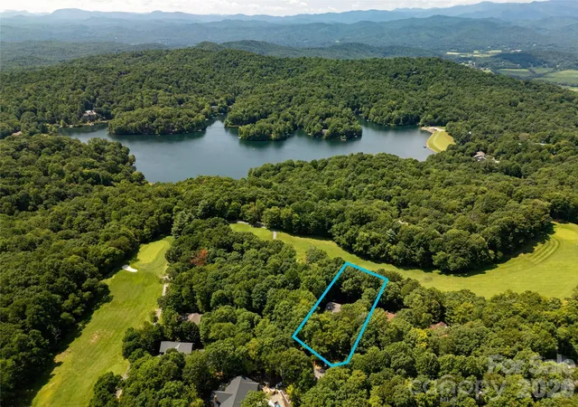 Photo 5 of Single family home for sale at 4 Nvya Ct, Brevard, NC 28712 | MLS# 4414910 | Listing updated on 2026-08-15