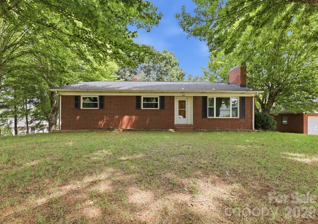 1st image of 2613 26th Ave Ne, Hickory, NC 28601 | MLS# 4414912