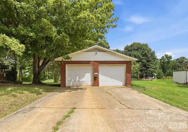 25th image of 2613 26th Ave Ne, Hickory, NC 28601 | MLS# 4414912