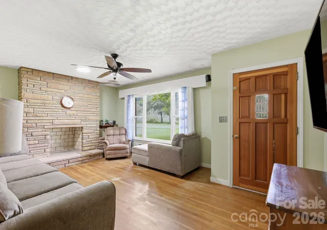 Photo 4 of Single family home for sale at 2613 26th Avenue NE, Hickory, NC 28601 | MLS# 4414912 | Listing updated on 2026-09-22