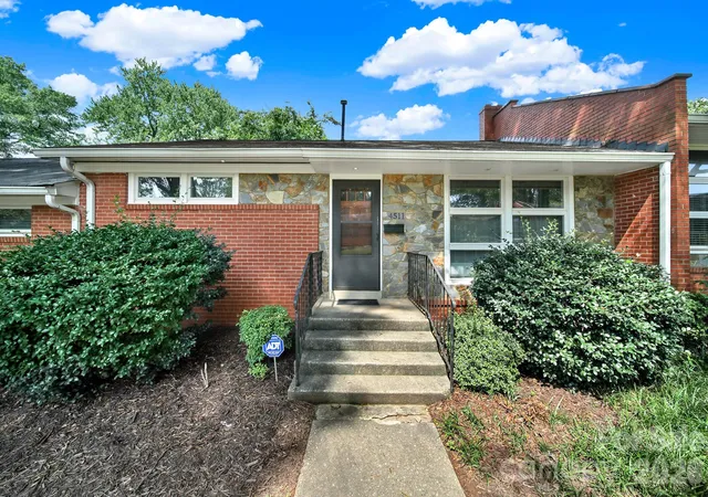 1st image of 4511 Woodlark Ln, Charlotte, NC 28211 | MLS# 4414919