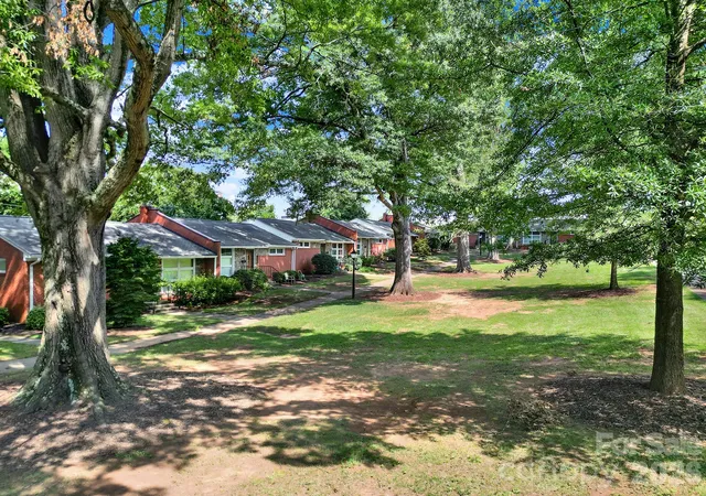 4th image of 4511 Woodlark Ln, Charlotte, NC 28211 | MLS# 4414919