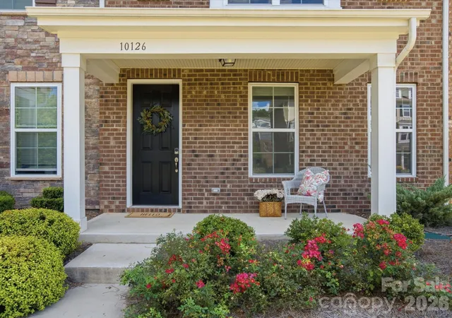 Photo 3 of Townhouse for sale at 10126 Hemingway Pl, Charlotte, NC 28227 | MLS# 4414926 | Listing updated on 2026-10-02