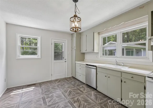 3rd image of 33269 Courtland Dr, Albemarle, NC 28001 | MLS# 4414928
