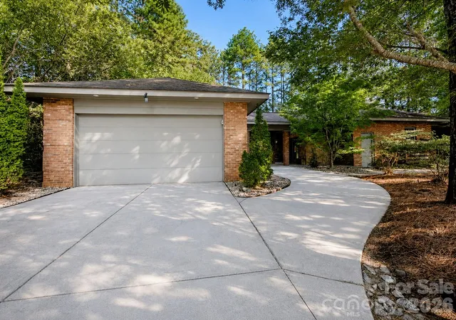 Single family home for sale at 316 Riverwood Rd, Mooresville, NC 28117 | MLS# 4414932
