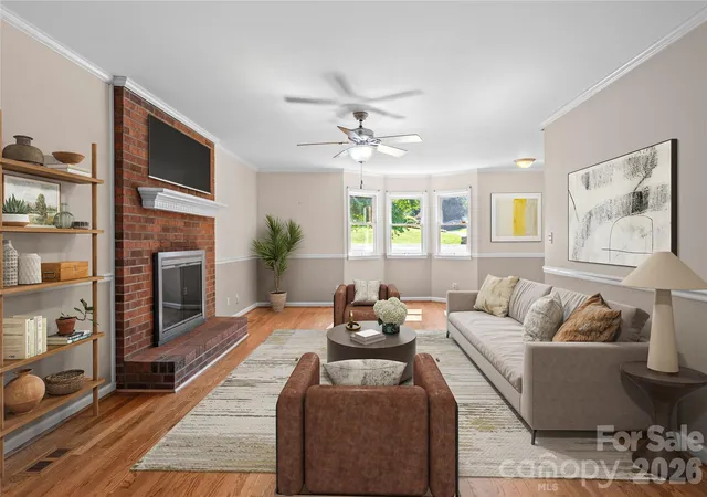 Photo 3 of Single family home for sale at 6045 Stone Blf Dr, Clemmons, NC 27012 | MLS# 4414958 | Listing updated on 2026-08-27