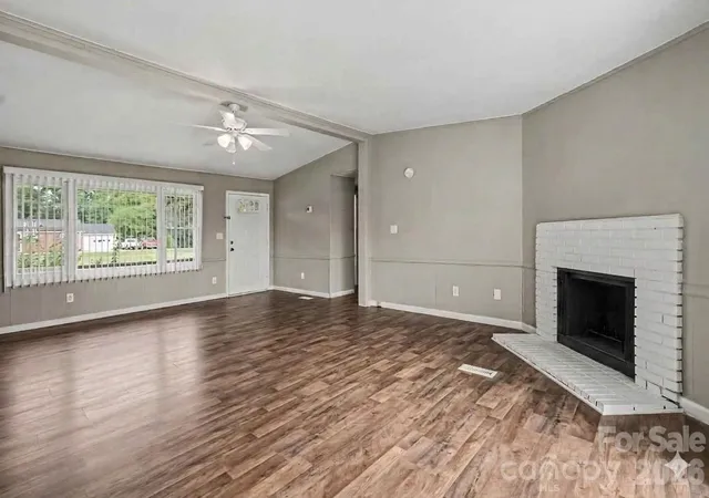Photo 3 of Single family home for sale at 599 Scotts Crk Rd, Statesville, NC 28625 | MLS# 4414968 | Listing updated on 2026-10-04