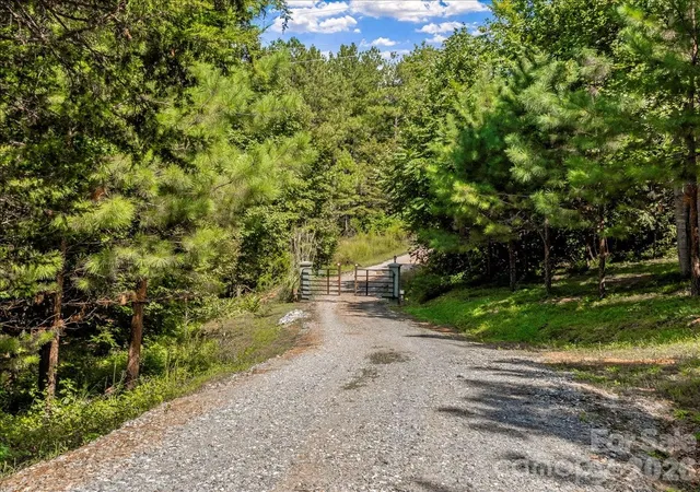 Photo 3 of Single family home for sale at 4895 Hudlow Rd, Union Mills, NC 28167 | MLS# 4414979 | Listing updated on 2026-10-04