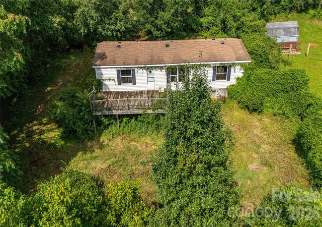 Photo 3 of Sale Pending at 133 Brickyard Rd, Asheville, NC 28806 | MLS# 4414988 | Listing updated on 2026-09-03