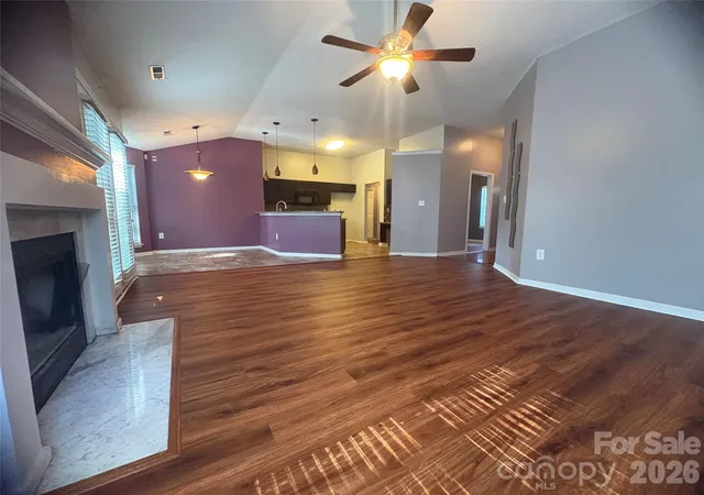 Photo 3 of Sale Pending at 3520 Cliffvale Ct, Charlotte, NC 28269 | MLS# 4414990 | Listing updated on 2026-08-27