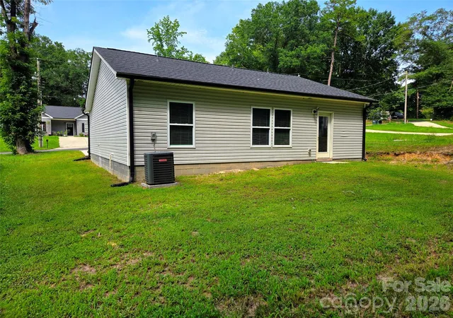 28th image of 1121 Cleveland Ave, Gastonia, NC 28052 | MLS# 4414991