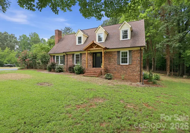 Photo 3 of Single family home for sale at 360 Small Rd, Randleman, NC 27317 | MLS# 4415004 | Listing updated on 2026-10-02
