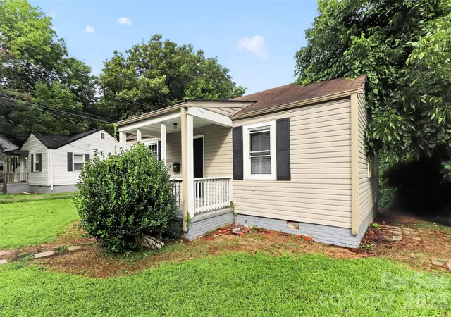 3rd image of 2341 Arden St, Charlotte, NC 28206 | MLS# 4415015