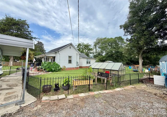 Photo 4 of Single family home for sale at 45 Alexander Rd, Stony Point, NC 28678 | MLS# 4415031 | Listing updated on 2026-08-17