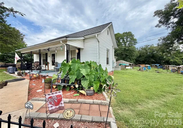 Photo 5 of Single family home for sale at 45 Alexander Rd, Stony Point, NC 28678 | MLS# 4415031 | Listing updated on 2026-08-17