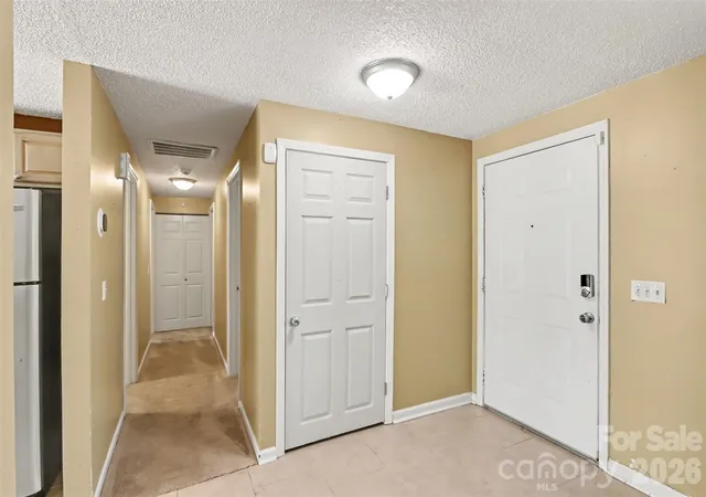 Photo 2 of Single family home for sale at 3001 Old House Cir, Matthews, NC 28105 | MLS# 4415033 | Listing updated on 2026-09-16
