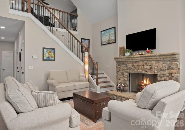 Photo 3 of Single family home for sale at 31 Baby Bear Cvs, Clyde, NC 28721 | MLS# 4415038 | Listing updated on 2026-09-06