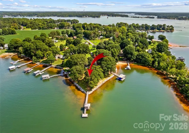 2nd image of 7152 Channelview Dr, Sherrills Ford, NC 28673 | MLS# 4415048