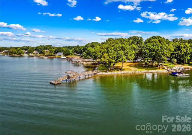 4th image of 7152 Channelview Dr, Sherrills Ford, NC 28673 | MLS# 4415048