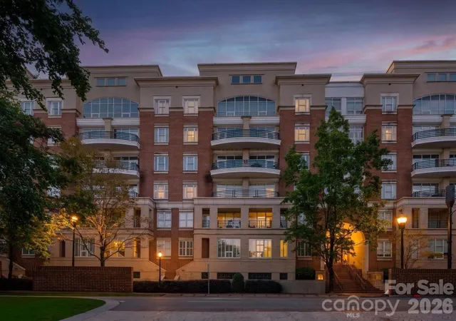1st image of 400 N Church St #215, Charlotte, NC 28202 | MLS# 4415061