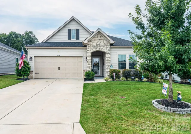1st image of 5134 Turtle Creek Dr, Denver, NC 28037 | MLS# 4415062