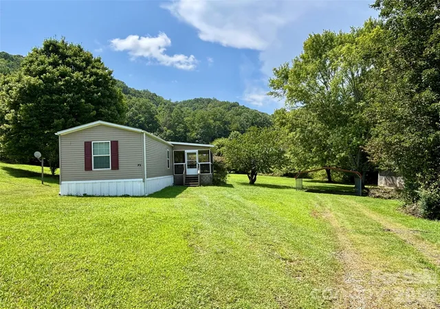 19th image of 72 S Greenleaf Rd, Hendersonville, NC 28739 | MLS# 4415072