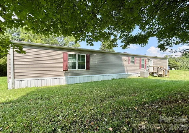 2nd image of 72 S Greenleaf Rd, Hendersonville, NC 28739 | MLS# 4415072
