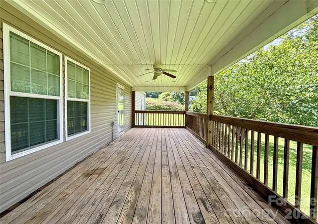 3rd image of 72 S Greenleaf Rd, Hendersonville, NC 28739 | MLS# 4415072