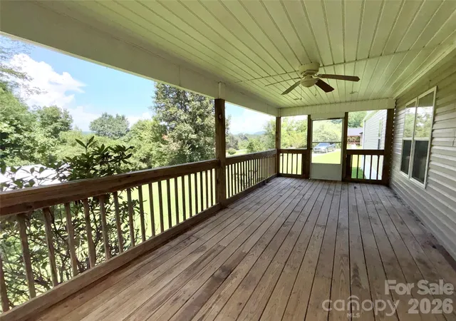 4th image of 72 S Greenleaf Rd, Hendersonville, NC 28739 | MLS# 4415072