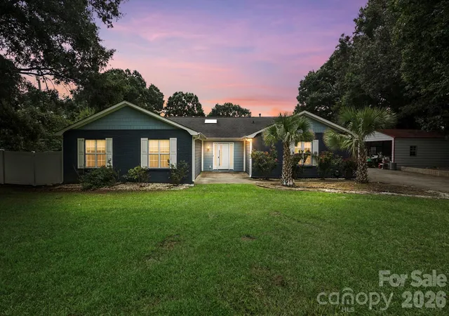 1st image of 14010 Mareshead Ln, Matthews, NC 28105 | MLS# 4415081