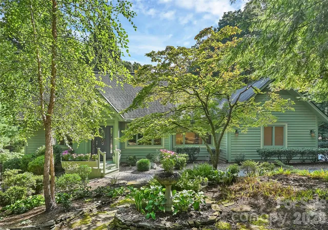 1st image of 3 Rodney Ct, Flat Rock, NC 28731 | MLS# 4415085