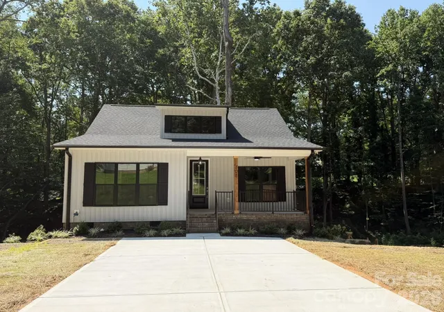 1st image of 308 Willow St, Stanley, NC 28164 | MLS# 4415099