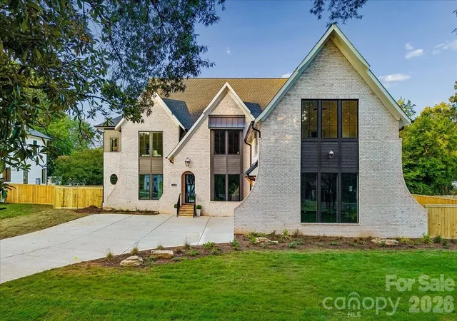 Photo 1 of Mansion for sale at 4635 Water Oak Rd, Charlotte, NC 28211 | MLS# 4415102 | Listing updated on 2026-09-05